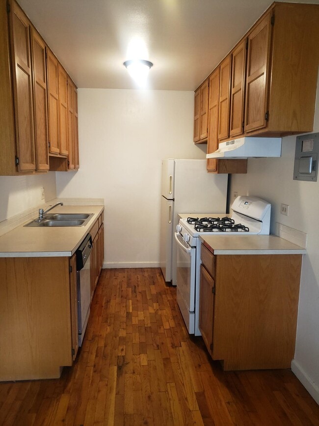 Photo - 1350 Fillmore St Apartment