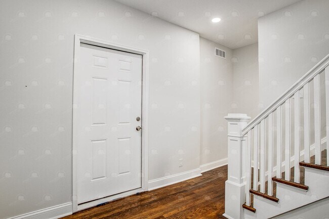 Foto del edificio - 2510 E 59th St