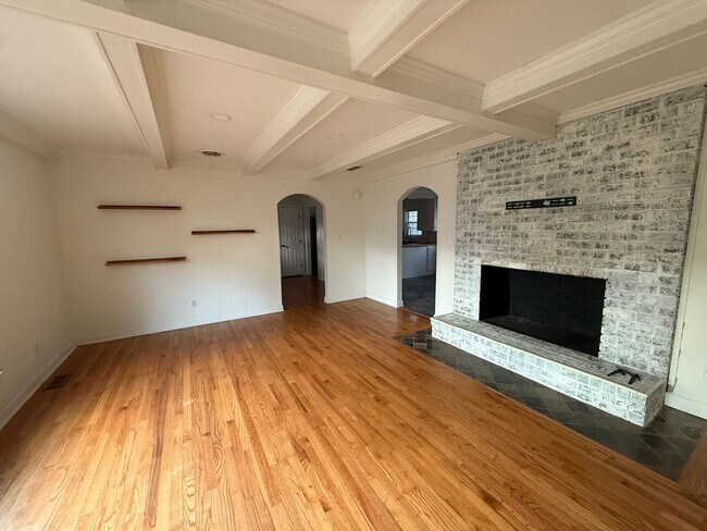 Foto del edificio - 510 Westwood Cir