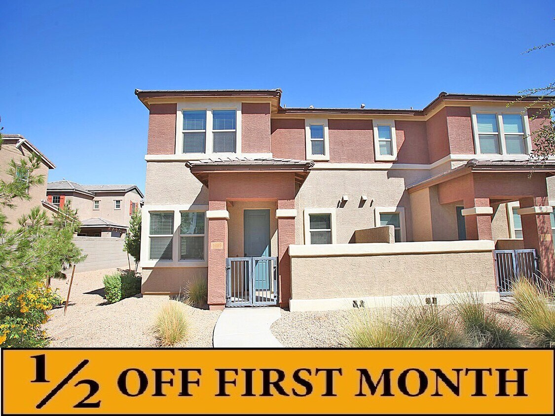 Foto principal - **1/2 OFF FIRST MONTHS RENT!**