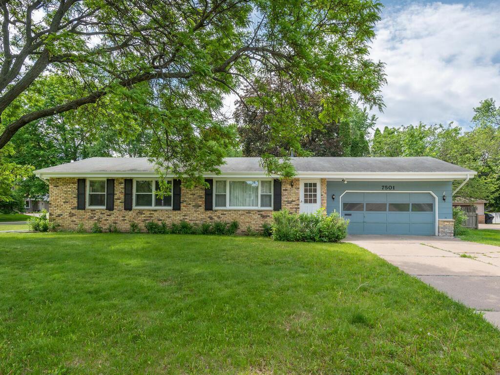 Primary Photo - 7501 Knoll St