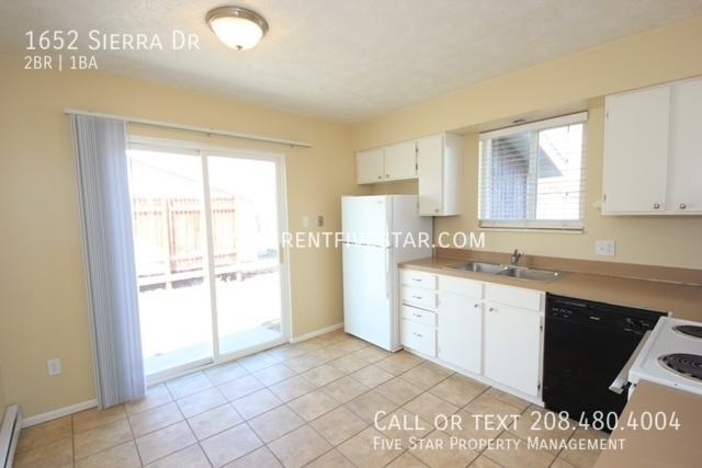 Foto del edificio - 2 Bedroom 1 Bathroom Apartment in Great Ne...