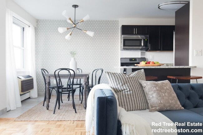 Building Photo - 175 Freeman St