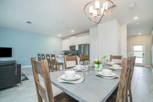 Building Photo - 550PB  20% OFF Weekly Stay /4BR/ With Pool...