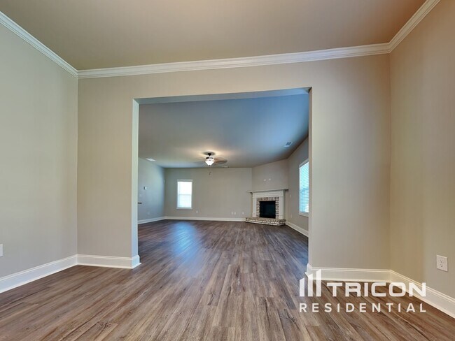 Building Photo - 142 Massey Ln