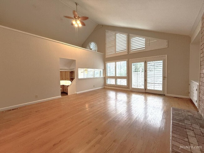 Foto del edificio - 165 Tiptoe Ln