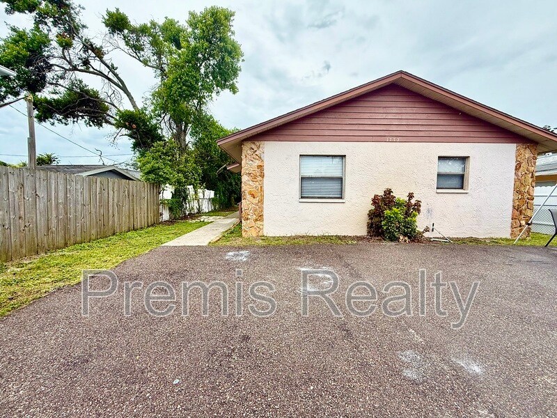 Foto principal - 1772 Farrell Ave