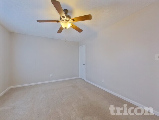 Foto del edificio - 117 Normas Way