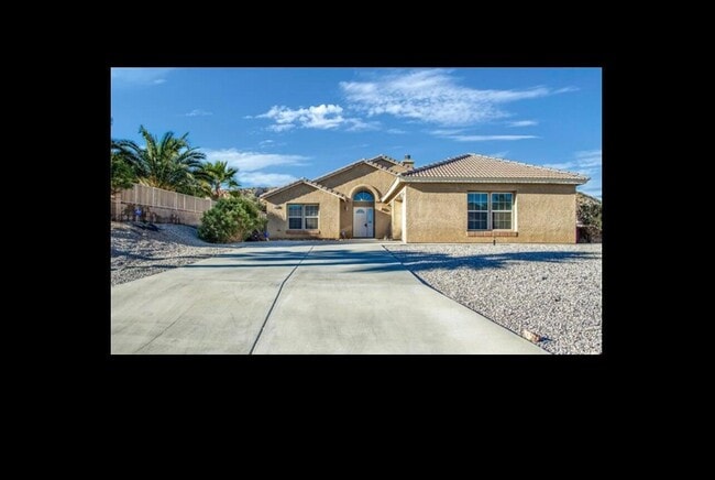 Building Photo - 57239 Selecta Ave