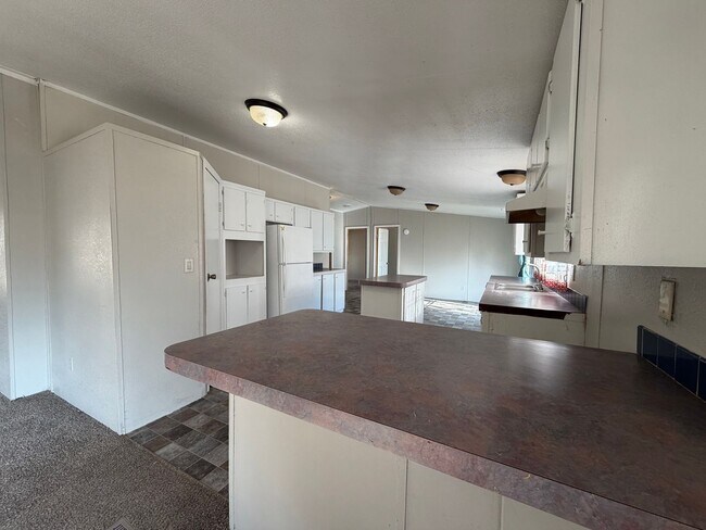 Foto del edificio - Huge 4 bed for only 1400?!?!