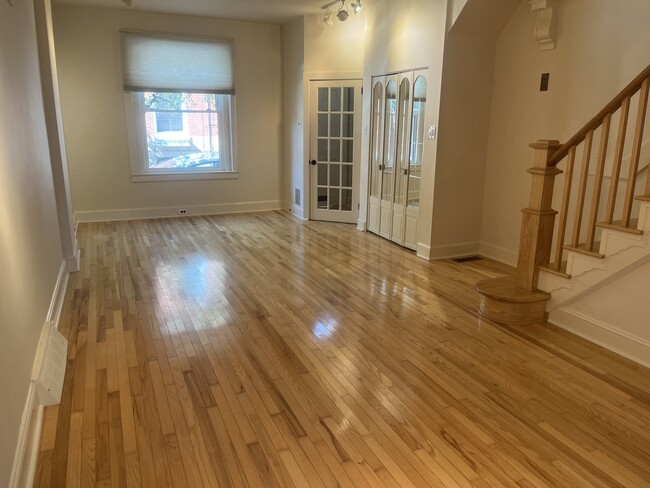 Foto del edificio - 2518 Meredith St