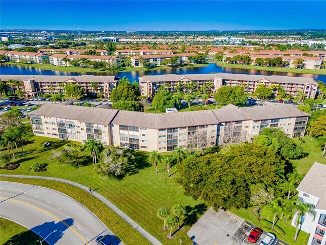 Foto del edificio - 1401 SW 128th Terrace