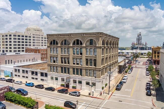 Building Photo - 2400 Mechanic St