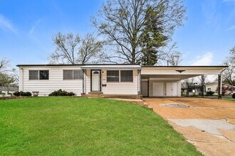 Building Photo - 1605 Aspen Dr