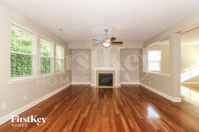 Foto del edificio - 422 Howell Crossing