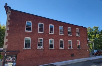 Building Photo - 255 Main St
