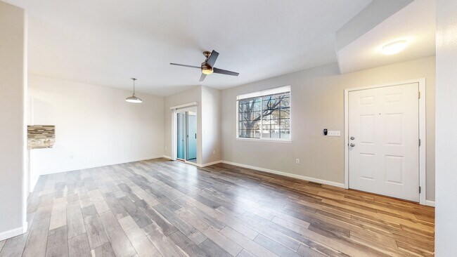 Foto del edificio - 12955 Lafayette St