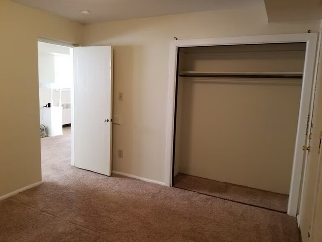 Foto del edificio - 807 W Madison St