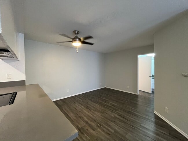 Interior Photo - 2039 North Las Palmas Ave