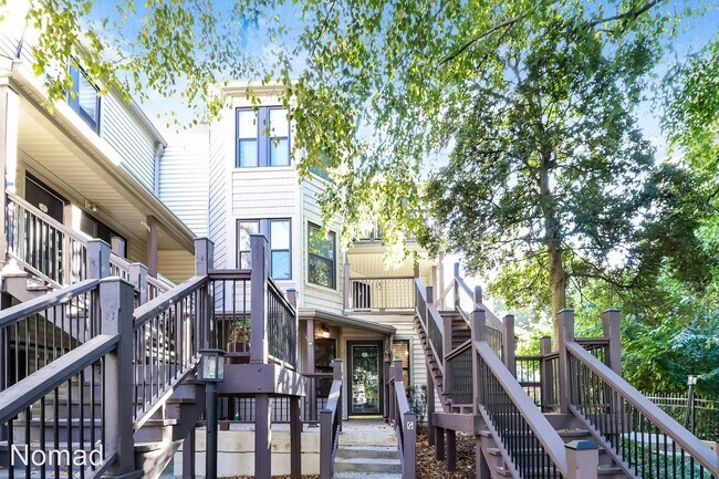 Building Photo - 1 br, 1 bath House - 216 South Clarkson St...