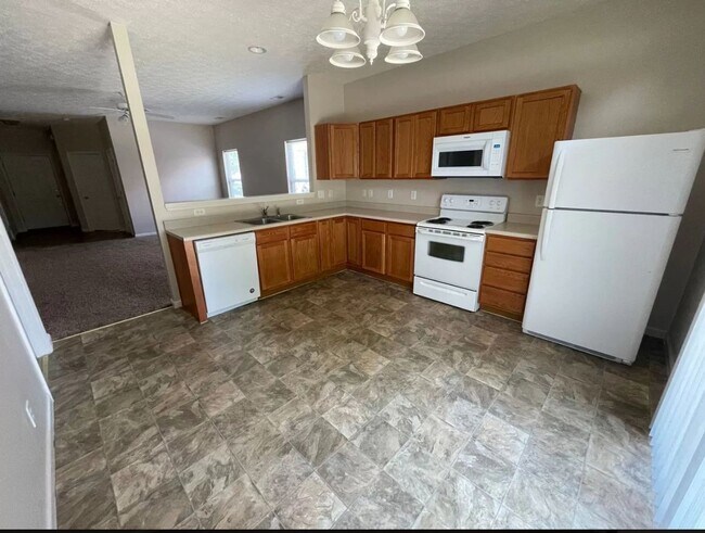 Foto del edificio - LEXINGTON FARMS...3 Bedroom  Bath House