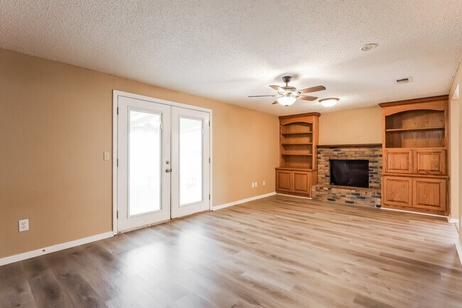 Foto del edificio - 804 Branchwood Ct