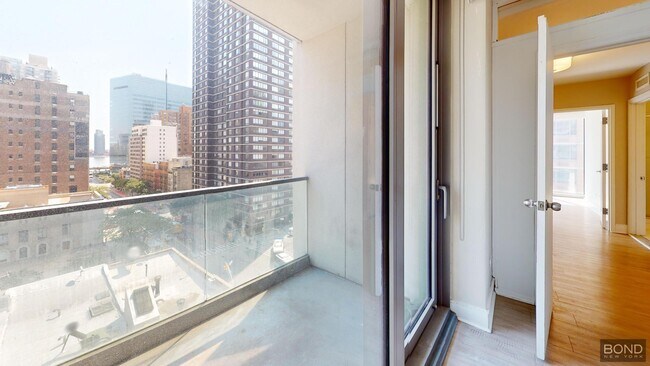 Foto del edificio - 237 E 34th St