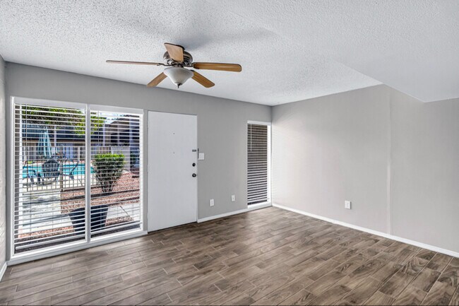 Photo - 1828 W Tuckey Ln (Phoenix, AZ) Townhome