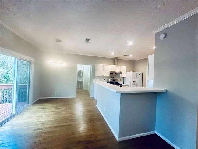 Foto del edificio - 9875 Lauren Hall Ct