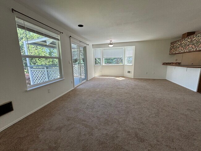 Foto del edificio - 5848 Olive Ave NE