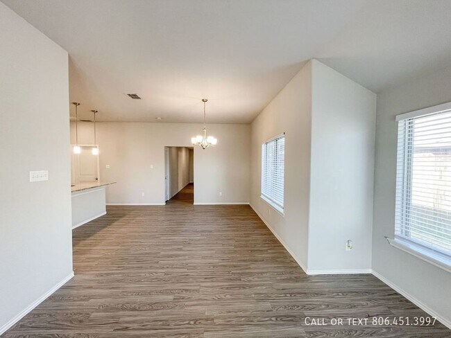 Foto del edificio - 1725 102nd St