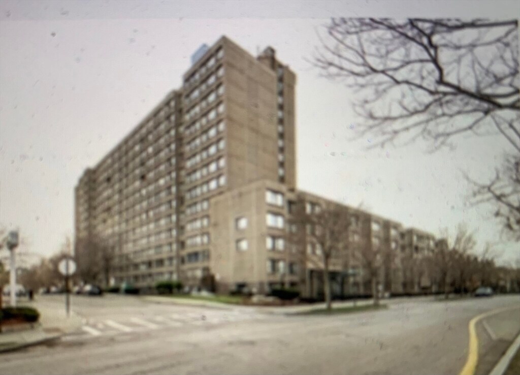 Foto principal - 1731 Beacon St