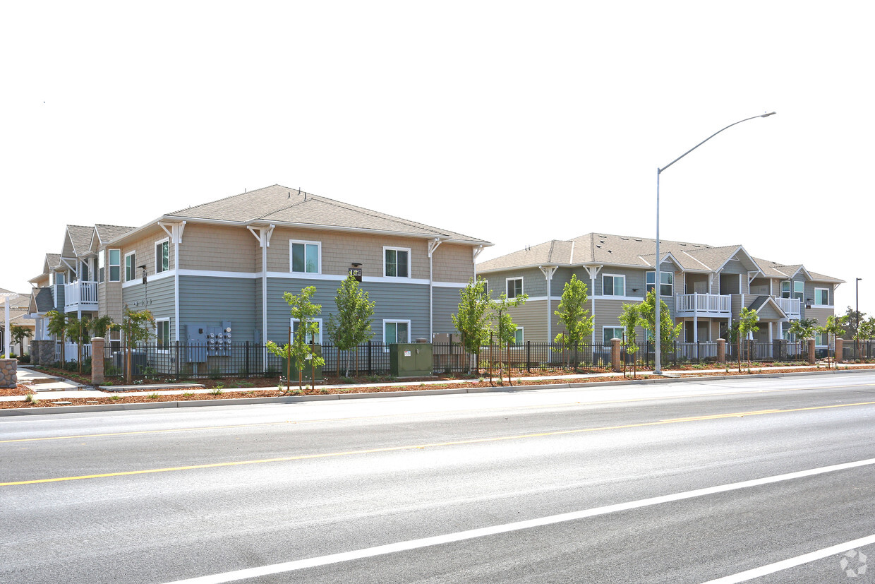 Primary Photo - Riverbank Central Apartments