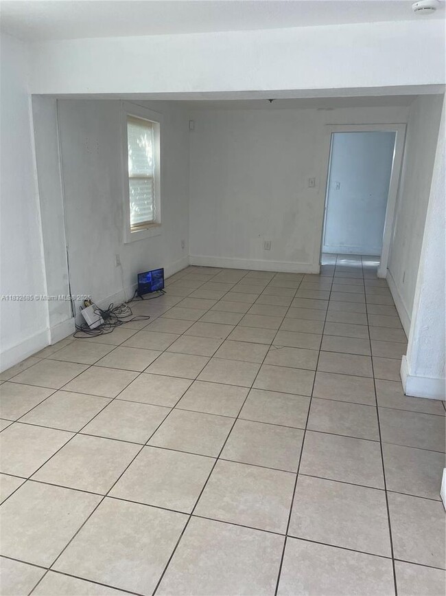 Building Photo - 1271 NW 68th St