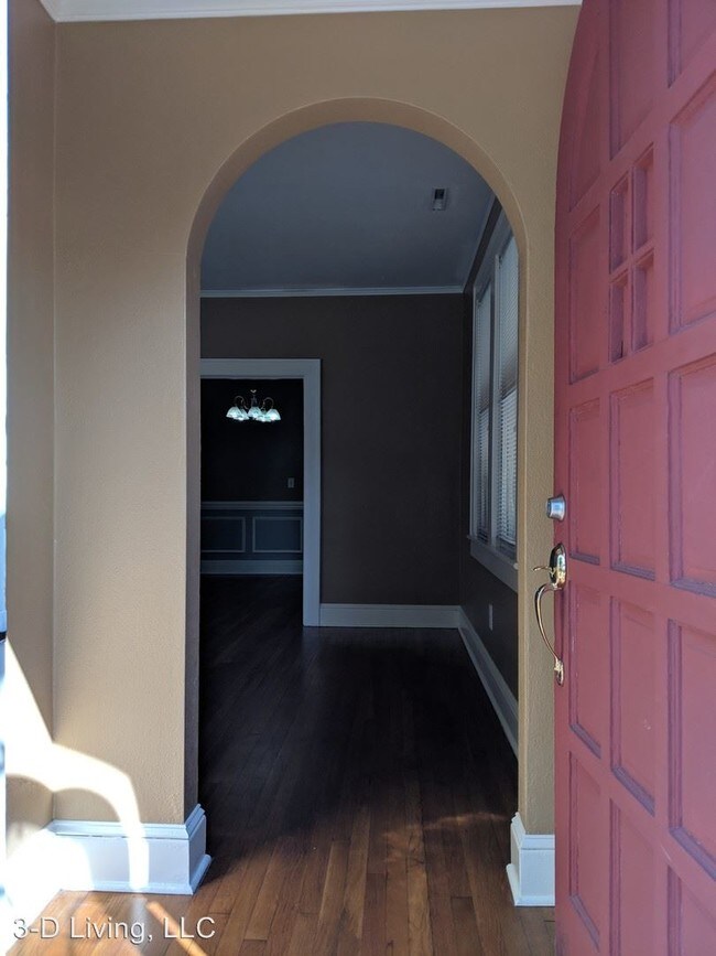 Foto del edificio - 3 br, 1 bath House - 233 Lawton Avenue