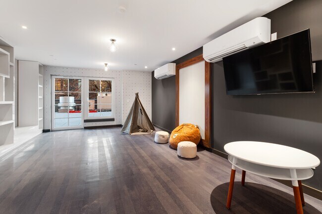 Foto del edificio - 1430 Fulton St