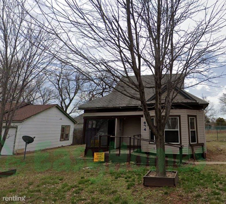 Primary Photo - 2 br, 1 bath House - 604 West C Avenue