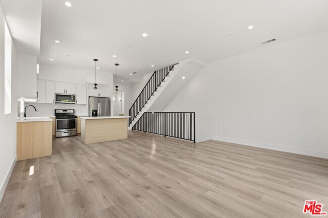 Building Photo - 5232 Tilden Ave