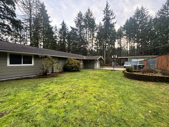 Foto del edificio - 4920 Gravelly Beach Rd NW