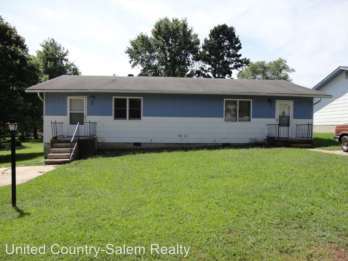 Primary Photo - 309 E Bryan St