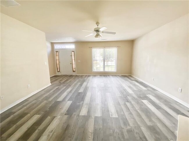 Foto del edificio - 4510 Parkview Walk Dr