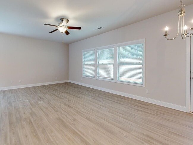 Building Photo - 207 Horizon Way
