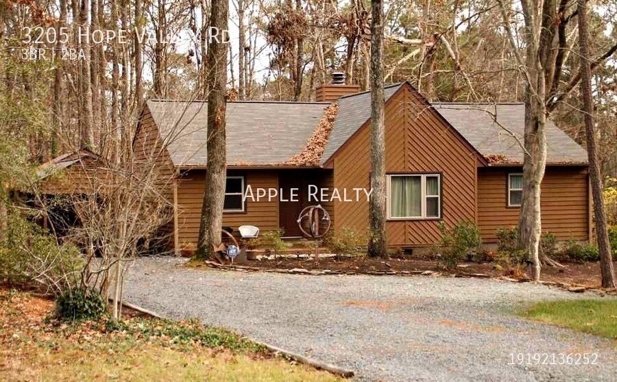 Primary Photo - 3205 Hope Valley Rd - Available Mid June