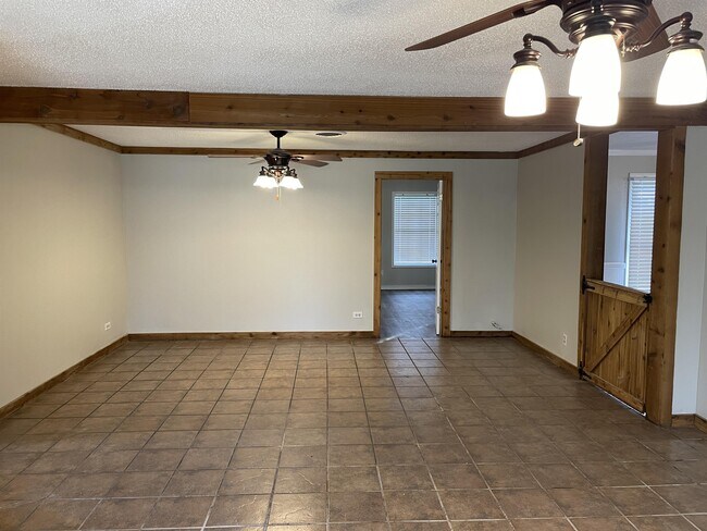 Foto del edificio - 1413 Cedar St