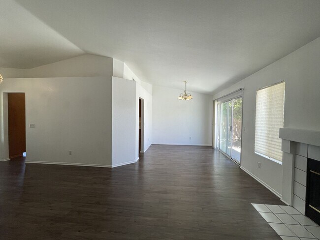 Building Photo - Rancho Vista 3 Bedroom + 2 Bathroom