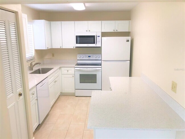 Foto del edificio - 4210 Ironwood Cir