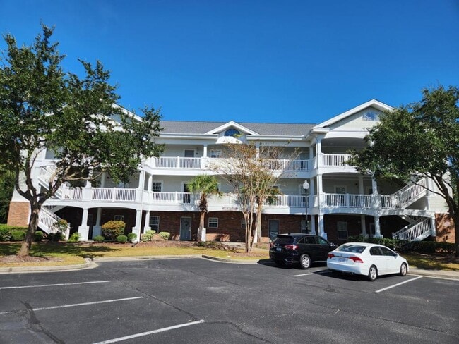 Photo - 6015 Catalina Dr Apartment