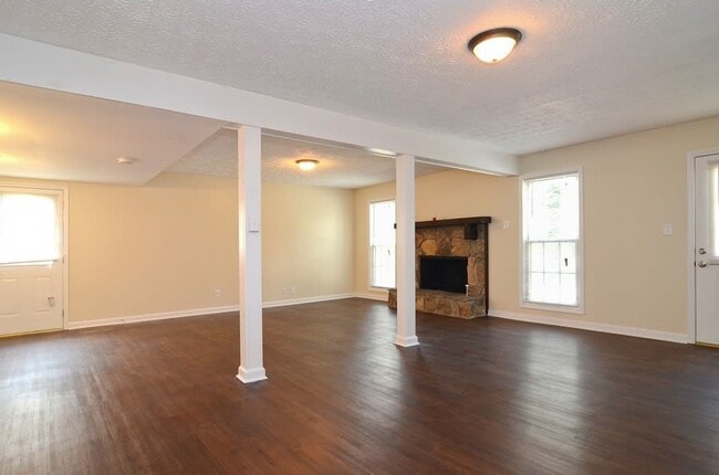 Building Photo - 5288 Cumberland Way