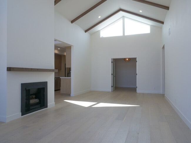 Building Photo - 1509 Greenfield Ave