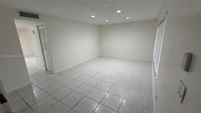 Foto del edificio - 2611 NW 47th Ln